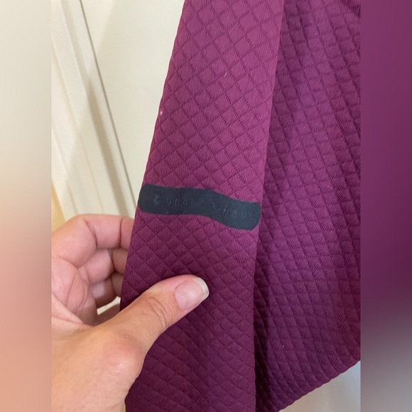 Under Armor Pullover Hoodie Burgundy/Gray Size Large High Neck Active wear - Picture 5 of 10